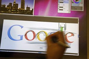 Các họa sỹ thiết kế logo của Google